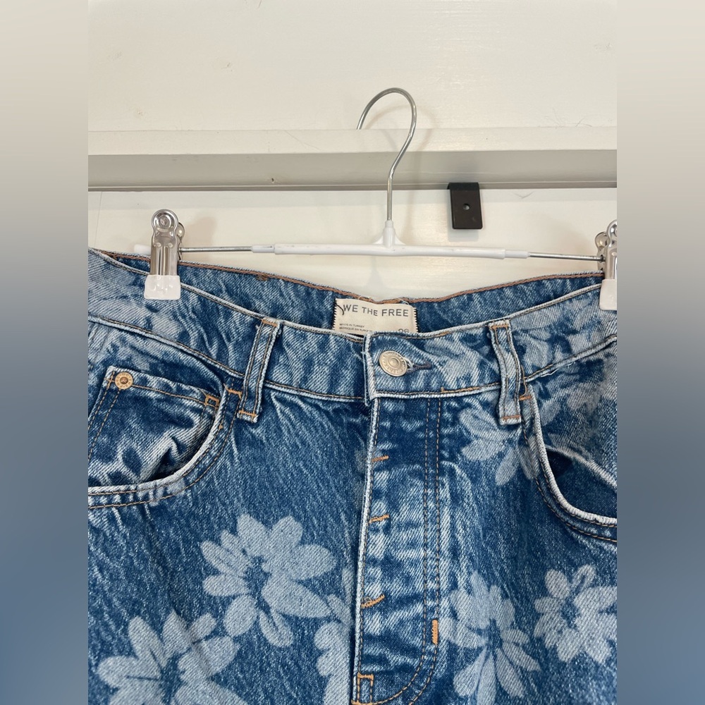We The Free - Free People Floral Barrel Jeans - Picture 3 of 7